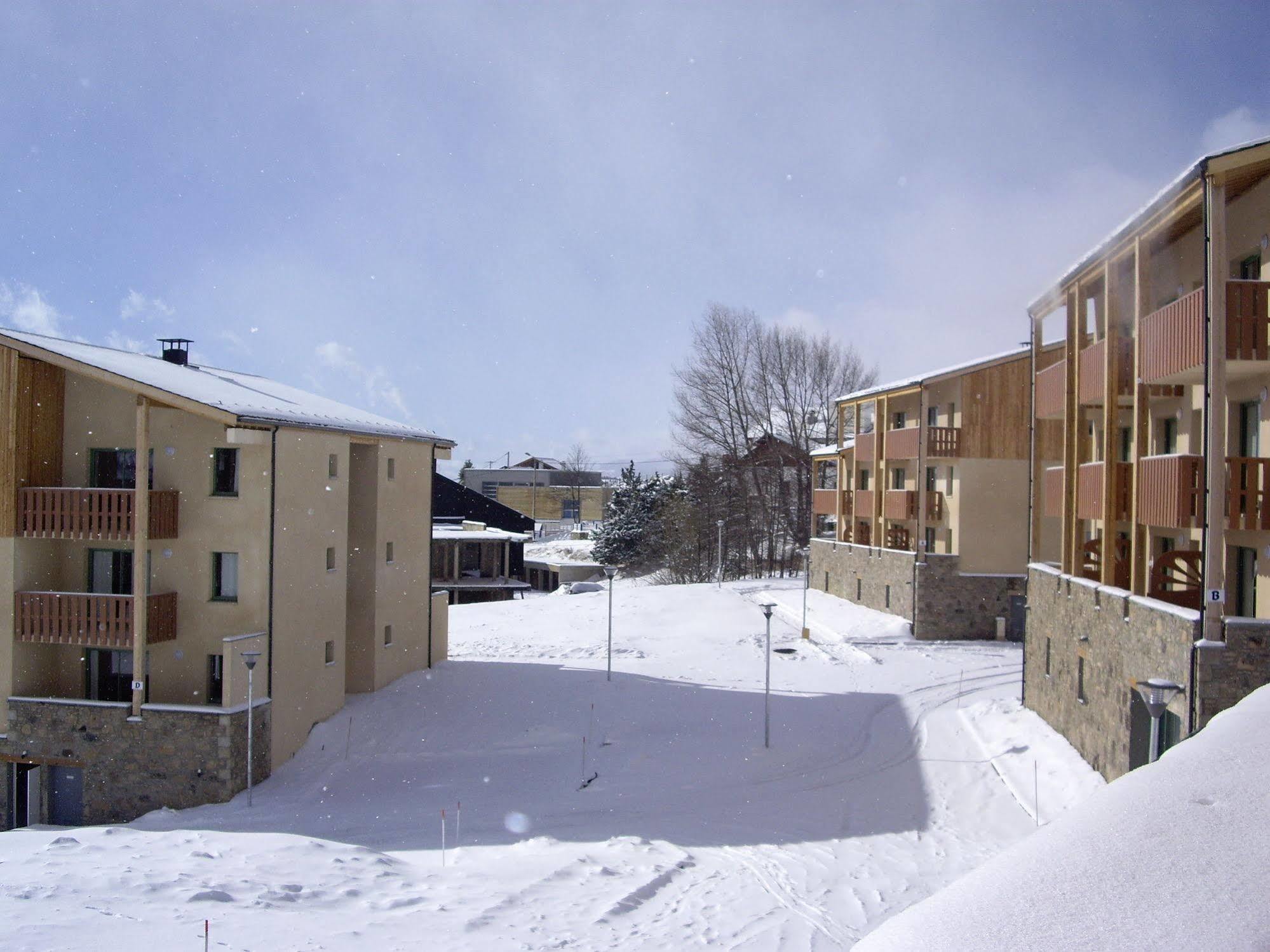 Residence Nemea Les Chalets Du Belvedere Font-Romeu-Odeillo-Via Екстер'єр фото